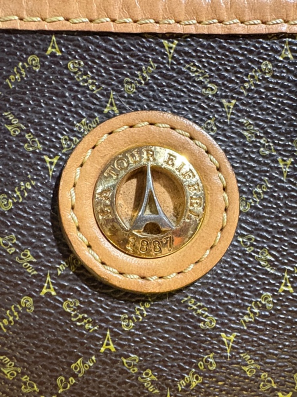 #LA TOUR EIFFEL 1887  see👇bag only $125firm - Picture 3 of 12
